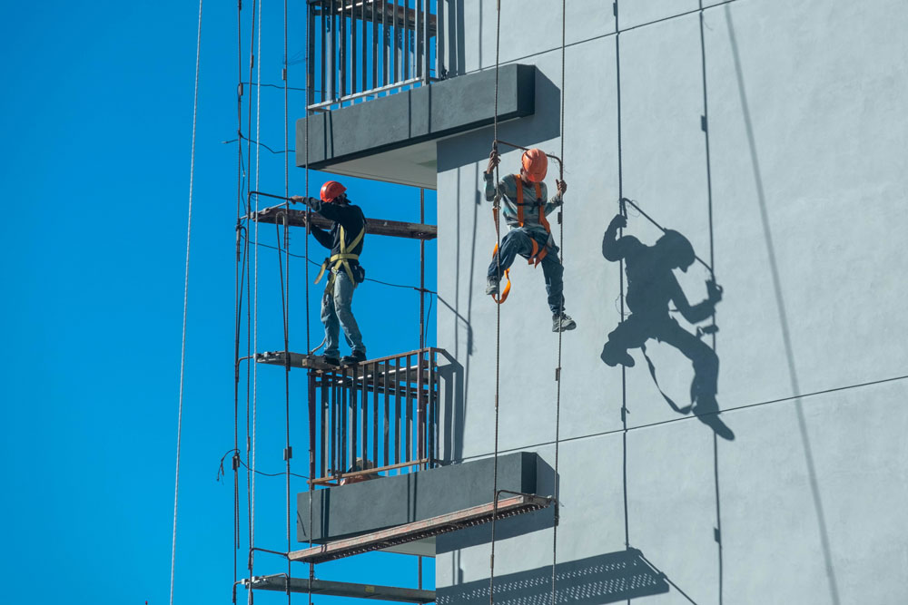 Habilitation au travail en hauteur & port du harnais